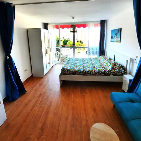 Playmon Holiday Apartment Benidorm Exterior foto